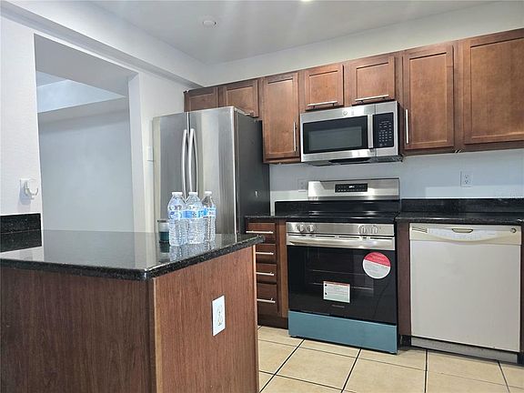 4th image of 1930 Conway Rd APT 2