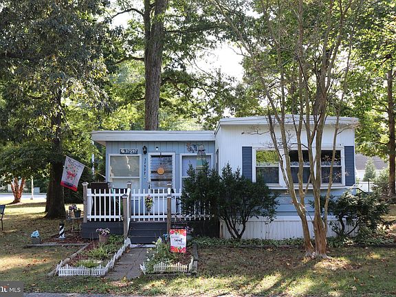 3rd image of 37597 Shady Cir
