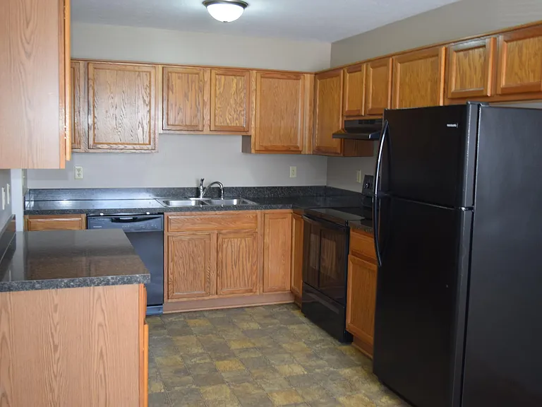 305 Cleveland Ave — Photo 5