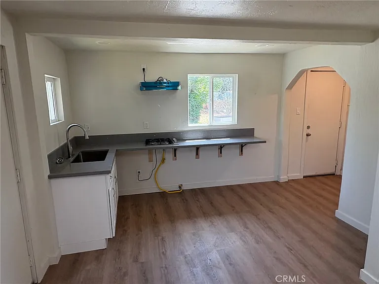 696 S Foisy St — Photo 5