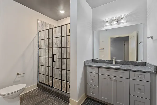 321 S Salina St #203 — Photo 12