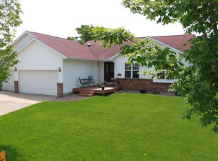 105 Dell Ave, La Crescent, MN 55947