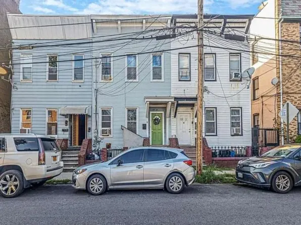 10809 91st Ave, Richmond Hill, NY 11418