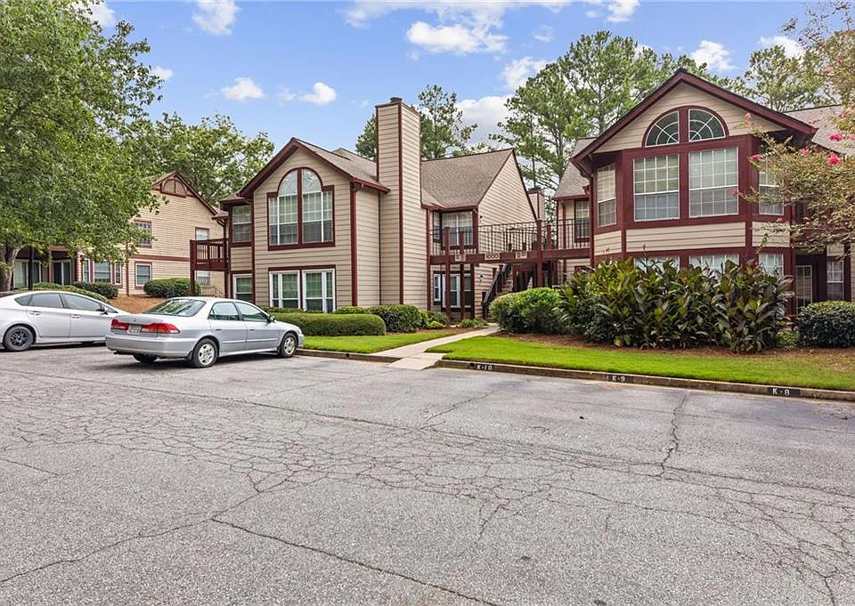1004 Sandy Lane Dr