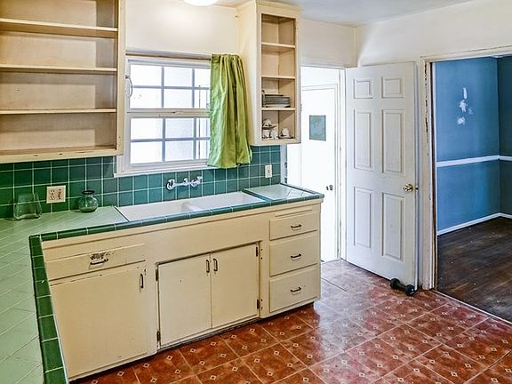 5th image of 3206 W Chandler Blvd