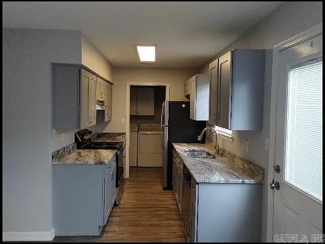 3 bed, 2.5 bath, 1500 sqft, $1,650 — Photo 3