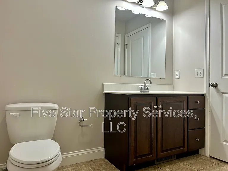 1420 School House Ln — Photo 12