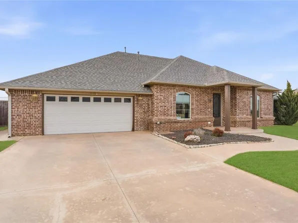 3713 Regal Dr, Altus, OK 73521