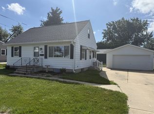 2415 14th Ave, Marion, IA 52302