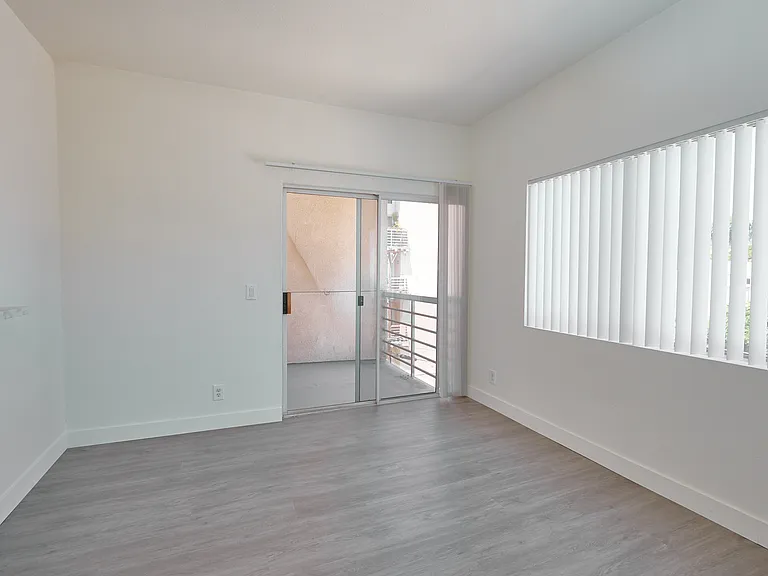 1210 North Cherokee Ave. — Photo 34
