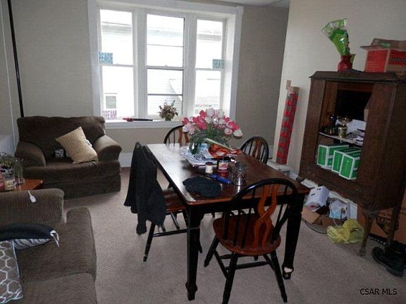 3rd image of 132 Marshall Ave
