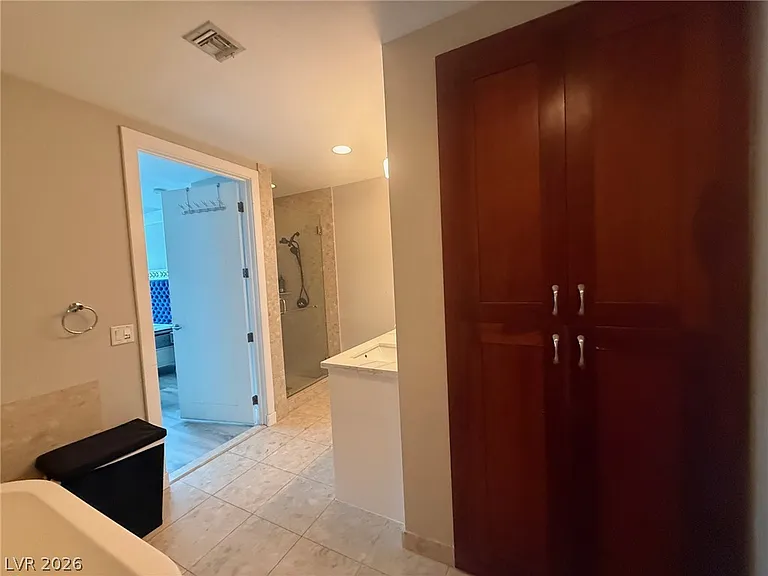 4525 Dean Martin Dr #401 — Photo 13