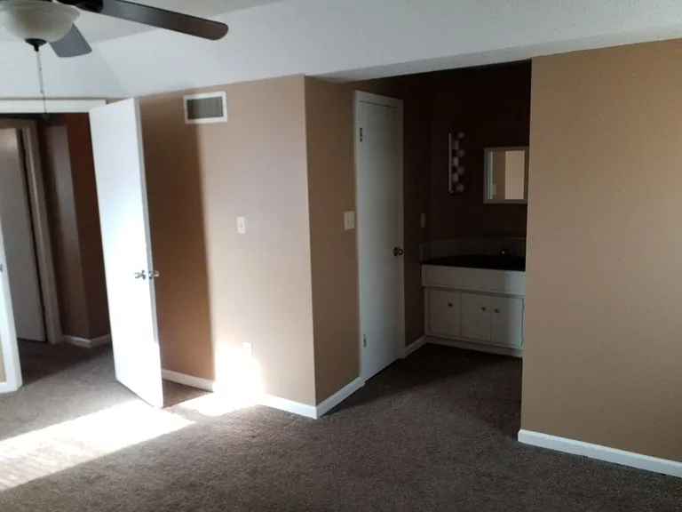 10013 N Harrison Dr — Photo 55