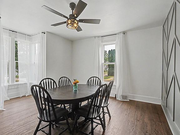 4th image of 819 1st St