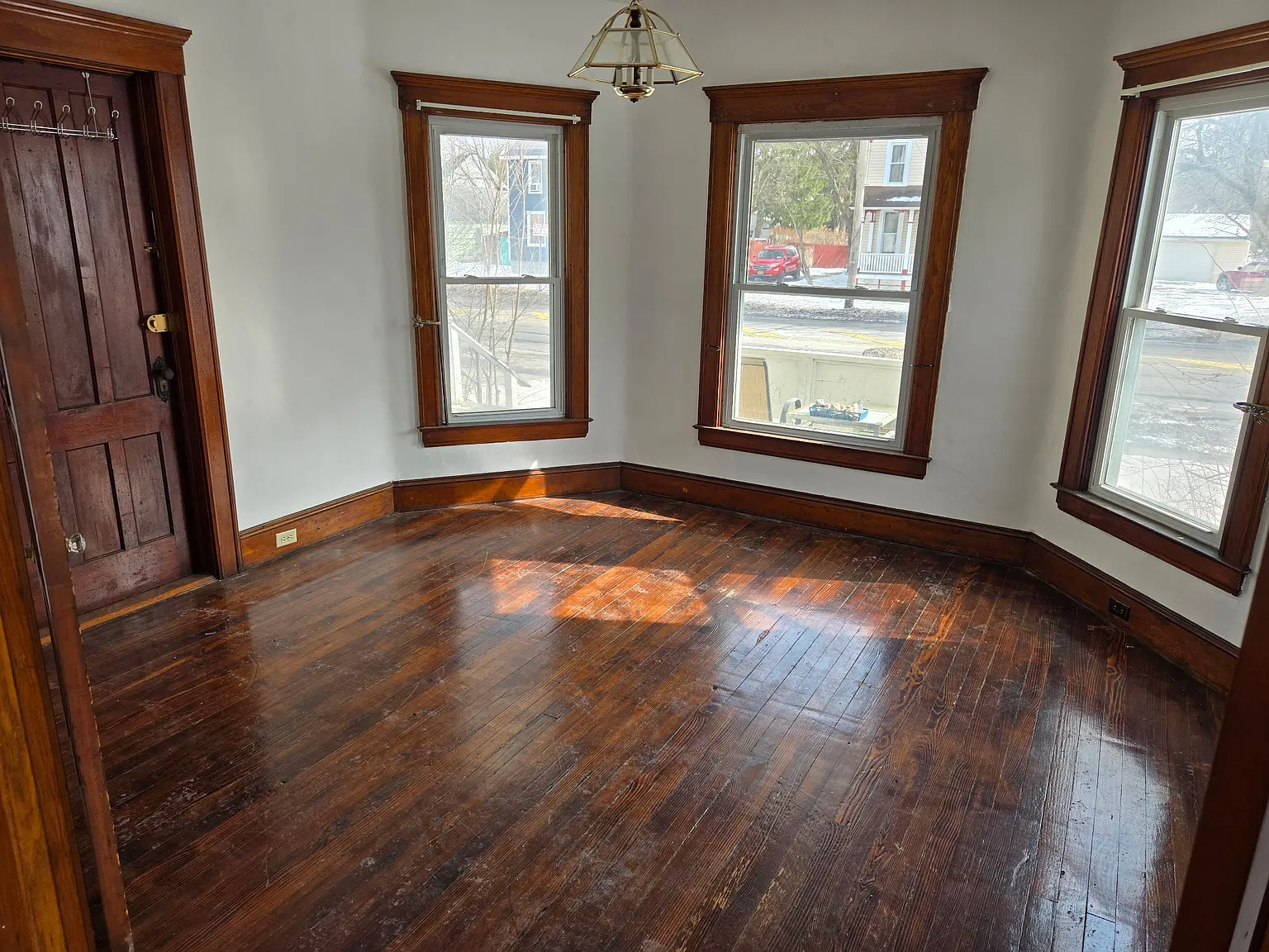 2 bed, $1,095 — Photo 1