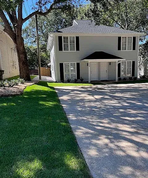 906 McCay Ave — Photo 15