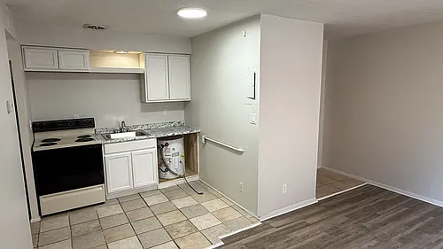 287 E 156th St Photo 1