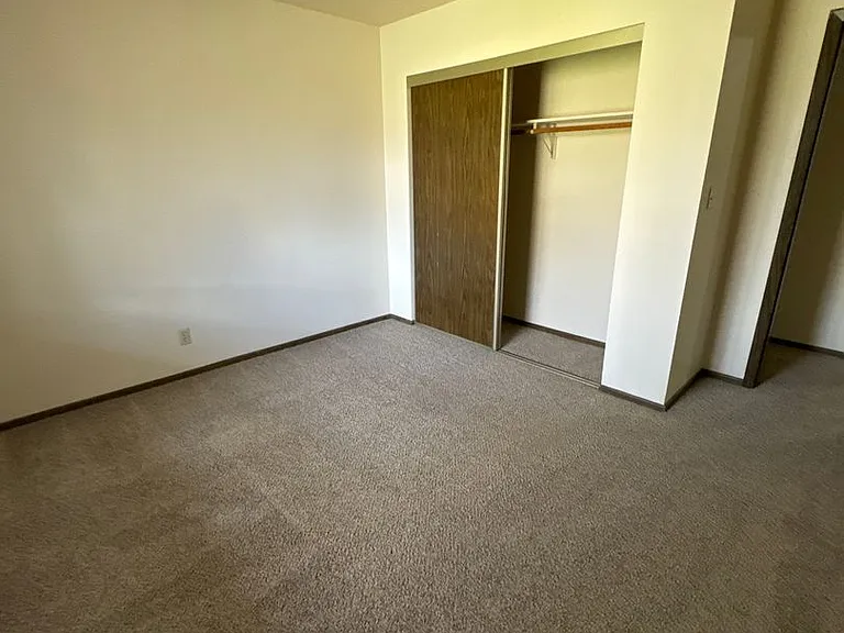 Brookside Apartments — Photo 10