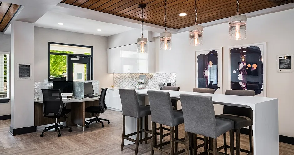 The Verandas at Lake Norman Apartments — Photo 4