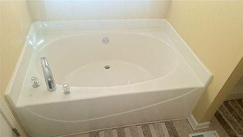 Garden tub