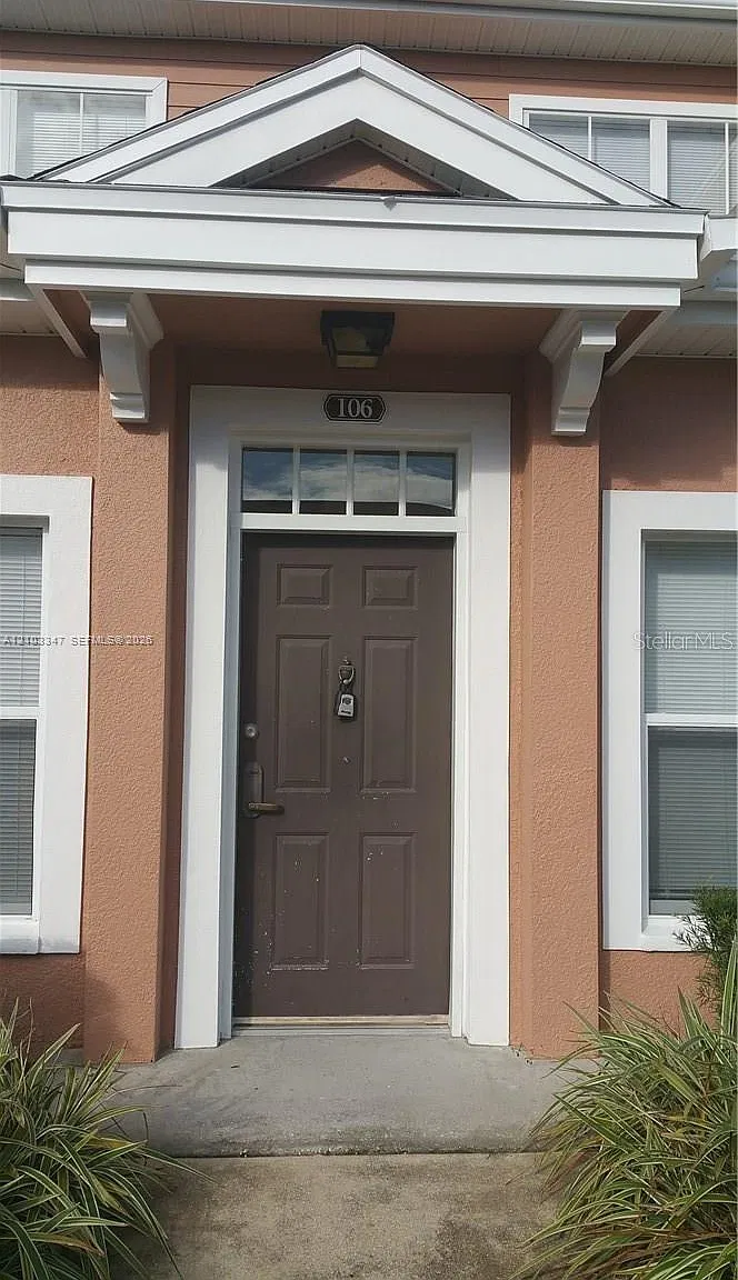 3 bed, 2.5 bath, $1,900 — Photo 2