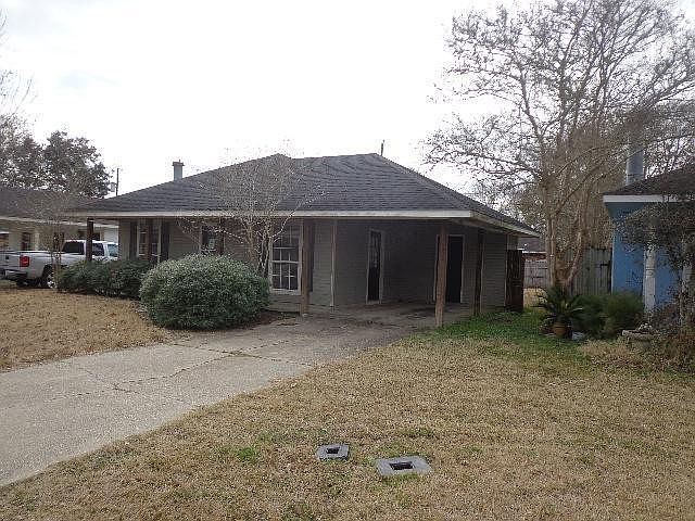 2nd image of 8852 Asphodel St