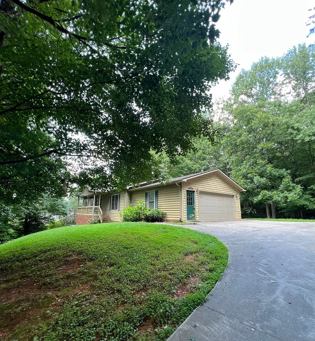 193 Edgewood Ridge Road - 1 — Photo 2