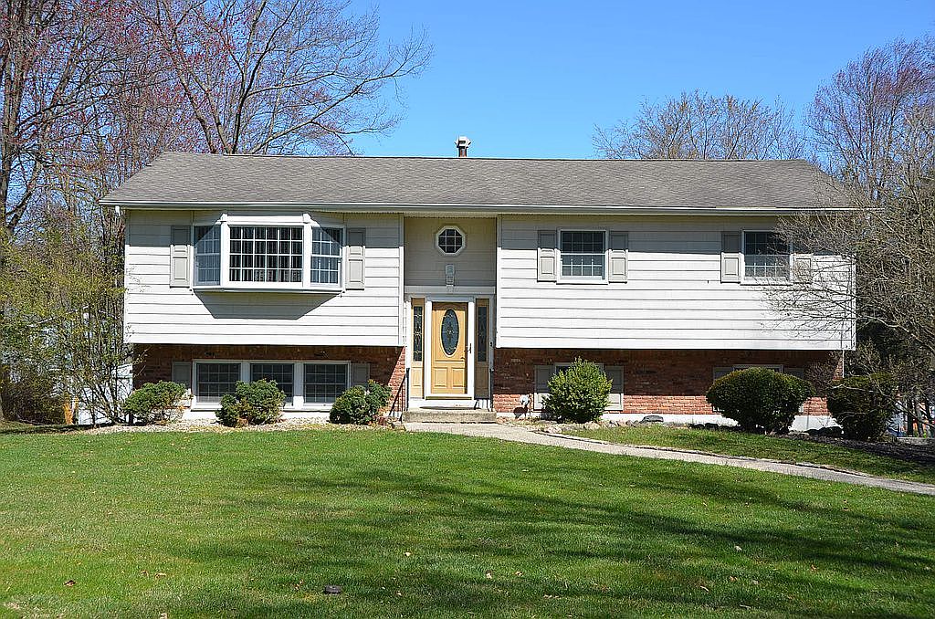 4 Sunrise Ave, New City, NY 10956 Zillow