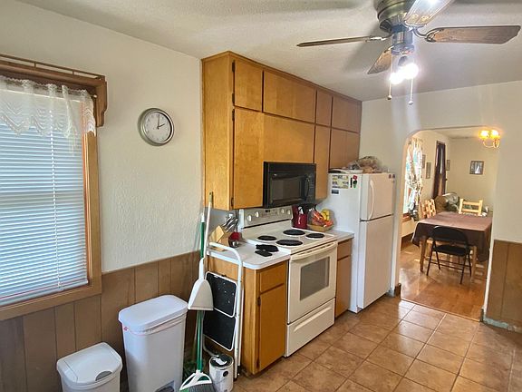 5th image of 701 9th St N