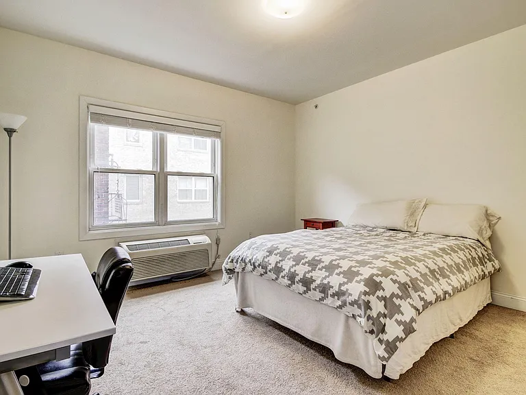 5501 Hudson Ave #201 — Photo 14