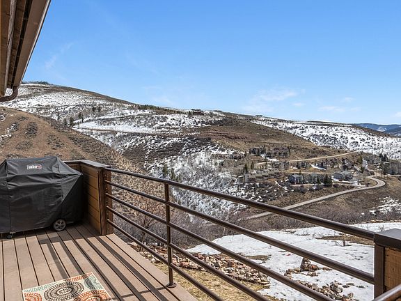 2nd image of 3016 Wildridge Rd APT 2