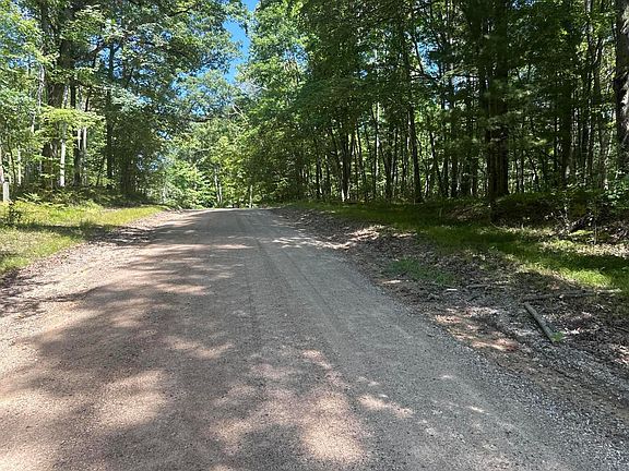 5th image of 8278 Highland Trl