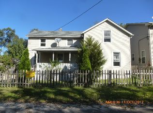 412 Reising St, Aurora, IL 60505