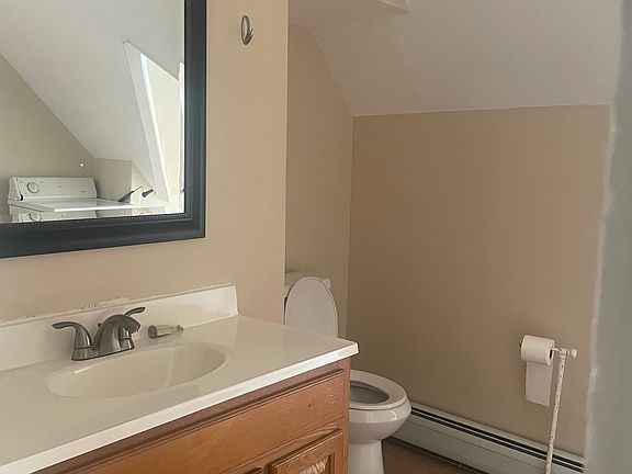 3rd image of 17 Slater Ave #17