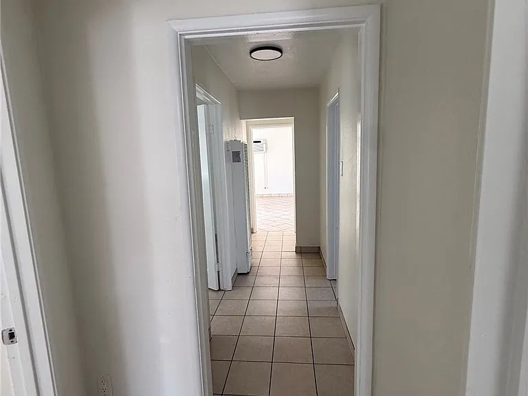 174 W Magnolia Ave — Photo 16