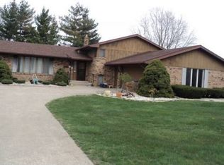 9139 Marigold Ln, Munster, IN 46321