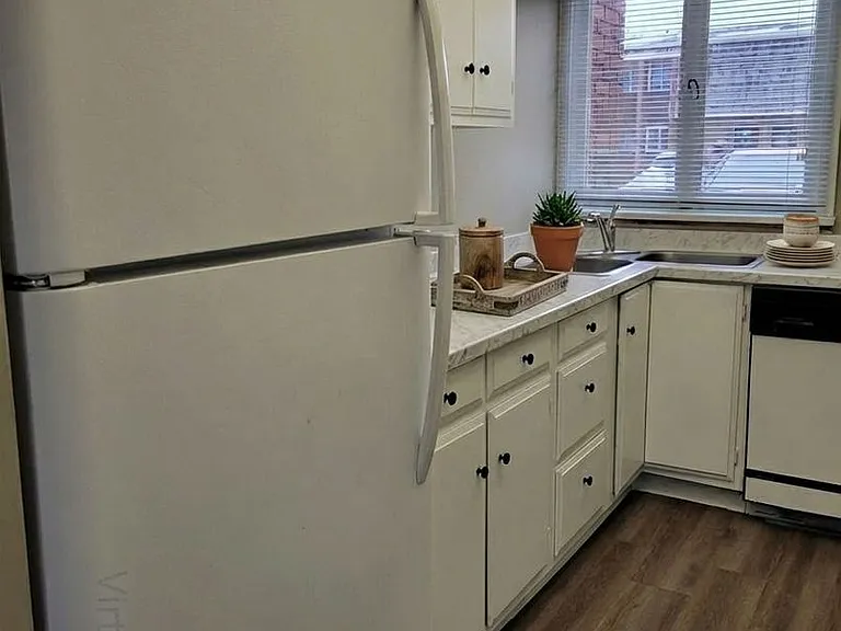 Highland North Townhomes — Photo 4