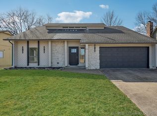 909 W Albuquerque St, Broken Arrow, OK 74011