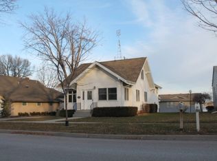 208 Lake St, Lake View, IA 51450