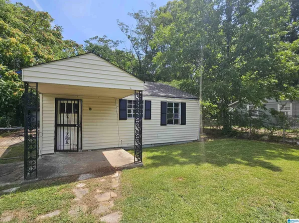 1808 Henry Crumpton Dr, Birmingham, AL 35211