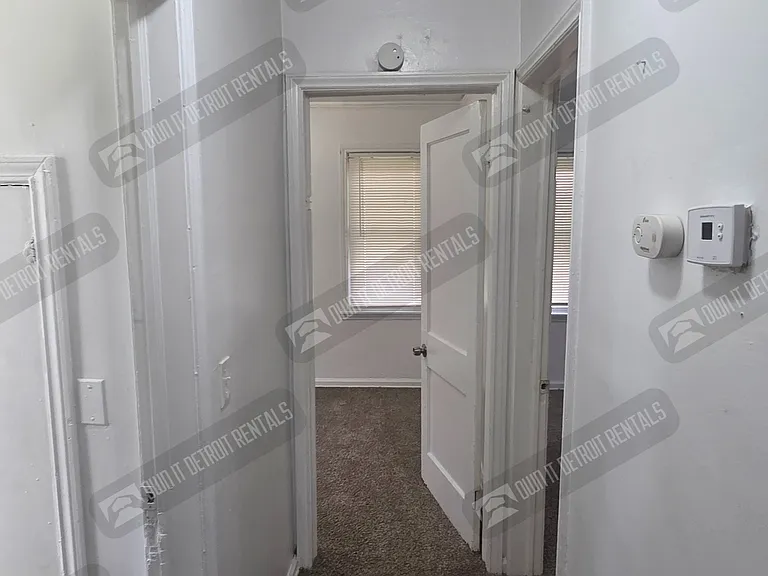19384 Concord St — Photo 7