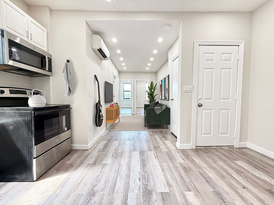 1st image of 89-18 Northern Blvd #3R