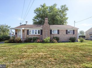 4 Plainview Rd, Camp Hill, PA 17011