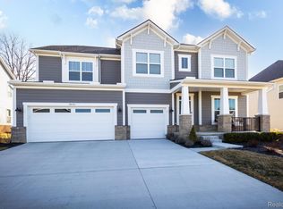 24316 Oak Ridge Blvd, South Lyon, MI