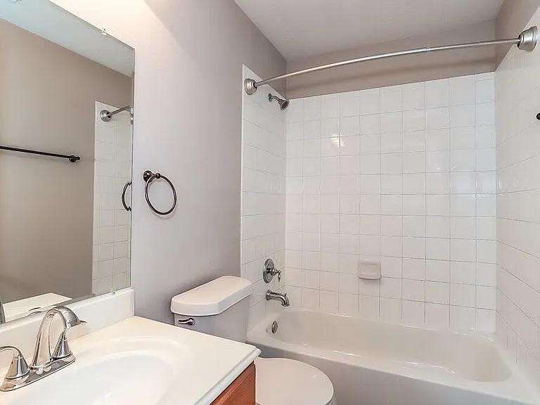 10518 Southway Bend Ln — Photo 16