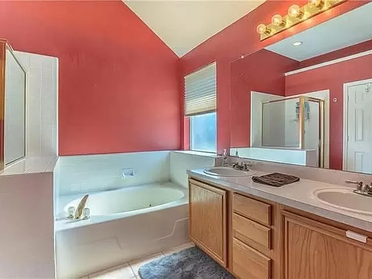 8810 Quail Ridge Dr — Photo 7