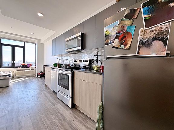 5th image of 327 Communipaw Ave APT 503