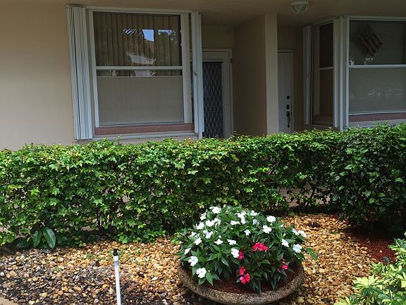 4th image of 10422 NW 24th Pl APT 106