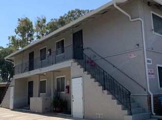 1860 Chestnut St, Santa Clara, CA 95054
