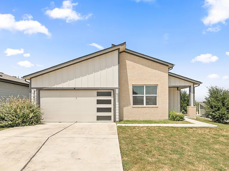 4712 Canongate Dr — Photo 1